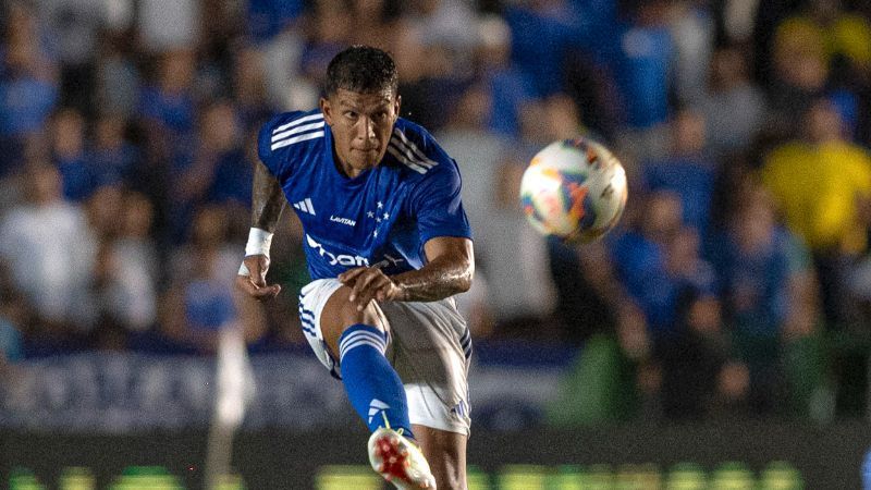 Como os jogadores do Cruzeiro reagiram às expulsões no duelo com Tombense