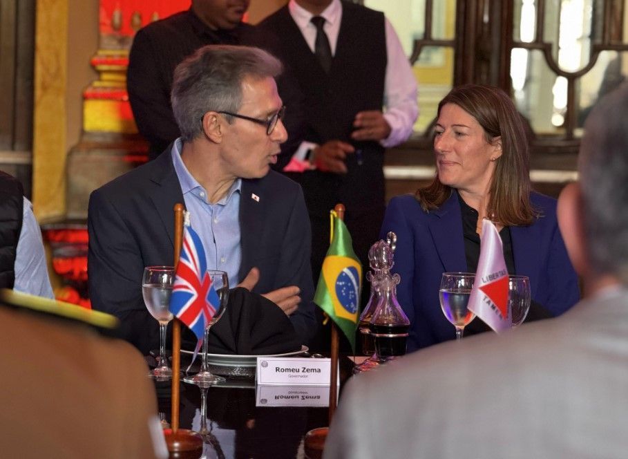 Zema se reúne com representantes do Reino Unido para comemorar 200 anos de relações diplomáticas com MG