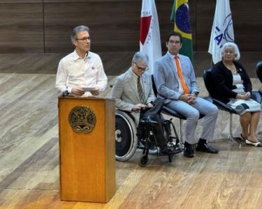 Governador Romeu Zema se reuniu com embaixadora do Reino Unido, em almoço no Palácio da Liberdade