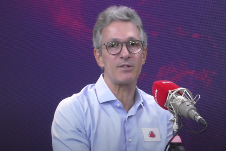 O governador de Minas, Romeu Zema, em entrevista à Itatiaia