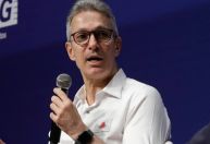 Zema participa de ato por impeachment de Gilmar Mendes no Congresso