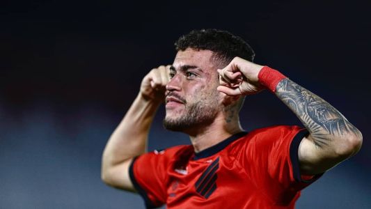 Rômulo fez o gol de empate do Furacão na partida