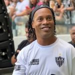 Ronaldinho exalta Arena MRV: 'Atlético merecia um estádio tão lindo assim'