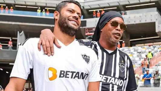 Ronaldinho Gaúcho deve ser a próxima "lenda" anunciada pelo Atlético
