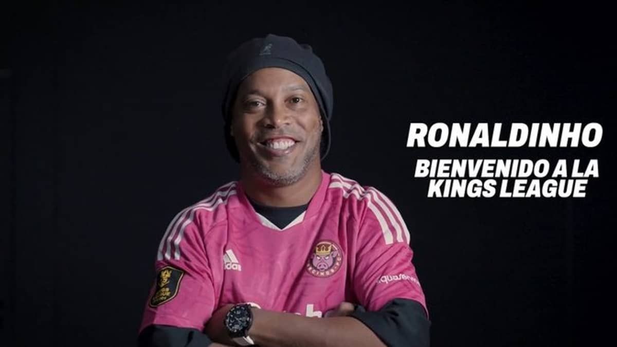 Ronaldinho Gaúcho é contratado por time de liga comandada por Piqué
