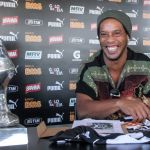 Atlético amanhece com contas bloqueadas por dívida com Ronaldinho Gaúcho