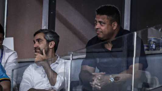 Ronaldo acompanhou Cruzeiro x Bragantino em um dos camarotes do Mineirão