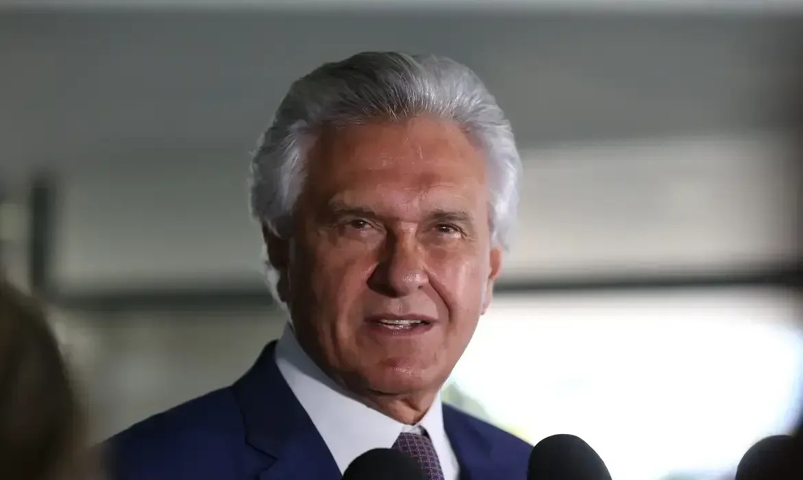 Caiado quer disputar a Presidência em 2026 e mira apoio de Bolsonaro