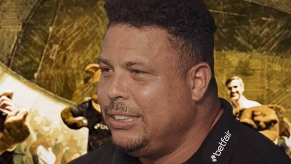 Ronaldo aprova mercado de transferências do Cruzeiro: 'grande trabalho'