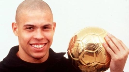 Ronaldo conquisto Bola de Ouro em 1997 e 2002