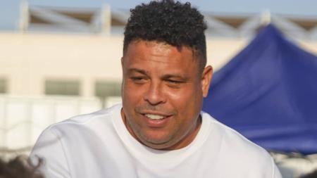Ronaldo decidiu vender suas ações no Valladolid, da Espanha