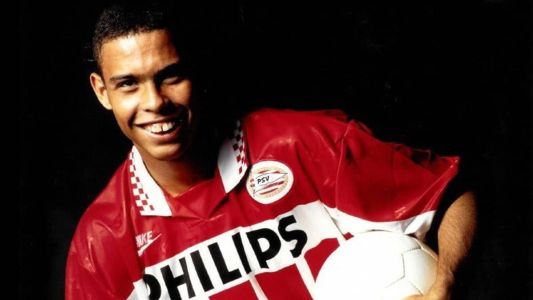 Ronaldo defendeu o PSV Eindhoven entre 1994 e 1996, após atuar pelo Cruzeiro