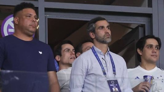 Ronaldo e Gabriel Lima assistiram ao duelo entre Cruzeiro e Corinthians, no Mineirão