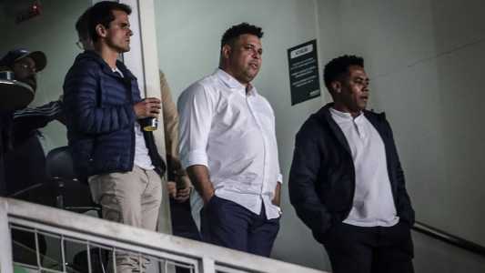 Ronaldo esteve no Independência e acompanhou vitória sobre o Grêmio