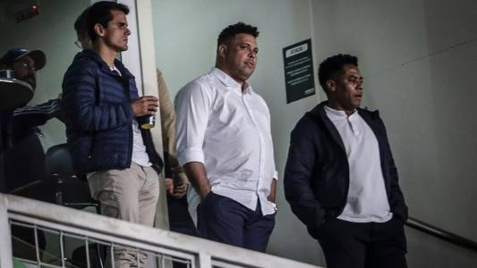 Ronaldo esteve no Independência e acompanhou vitória sobre o Grêmio