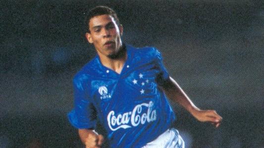 Ronaldo estreou no Cruzeiro como profissional e atuou pelo clube entre 1993 e 1994