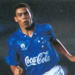 Confronto entre Cruzeiro e Bahia tem Ronaldo como maior artilheiro