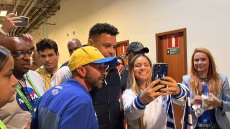 Ronaldo Fenômeno não falou com a imprensa na chegada ao Independência