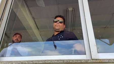 Ronaldo foi à Arena do Jacaré e foi ofendido por alguns torcedores do Cruzeiro