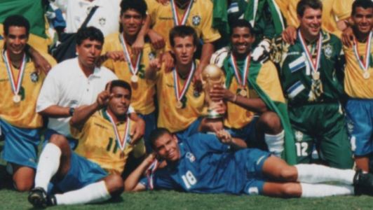 Ronaldo foi campeão mundial em 1994 enquanto era jogador do Cruzeiro