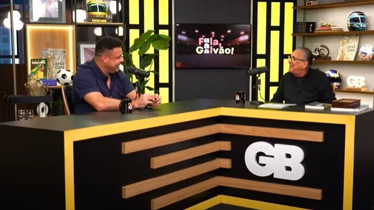 Galvão Bueno aceita convite de Ronaldo e assistirá a jogo do Cruzeiro
