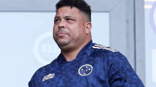 Ronaldo promete mais títulos para o Cruzeiro, mas ressalta dificuldade por questões financeiras