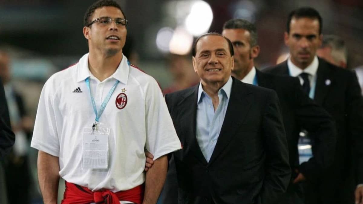 Ronaldo presta homenagem a Silvio Berlusconi: 'Descanse em Paz'