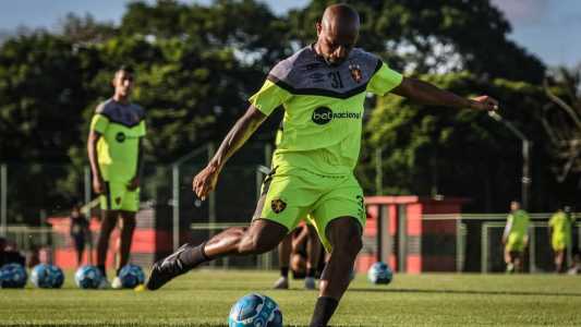 Ronaldo, volante do Sport, está confirmado na equipe titular diante do CRB