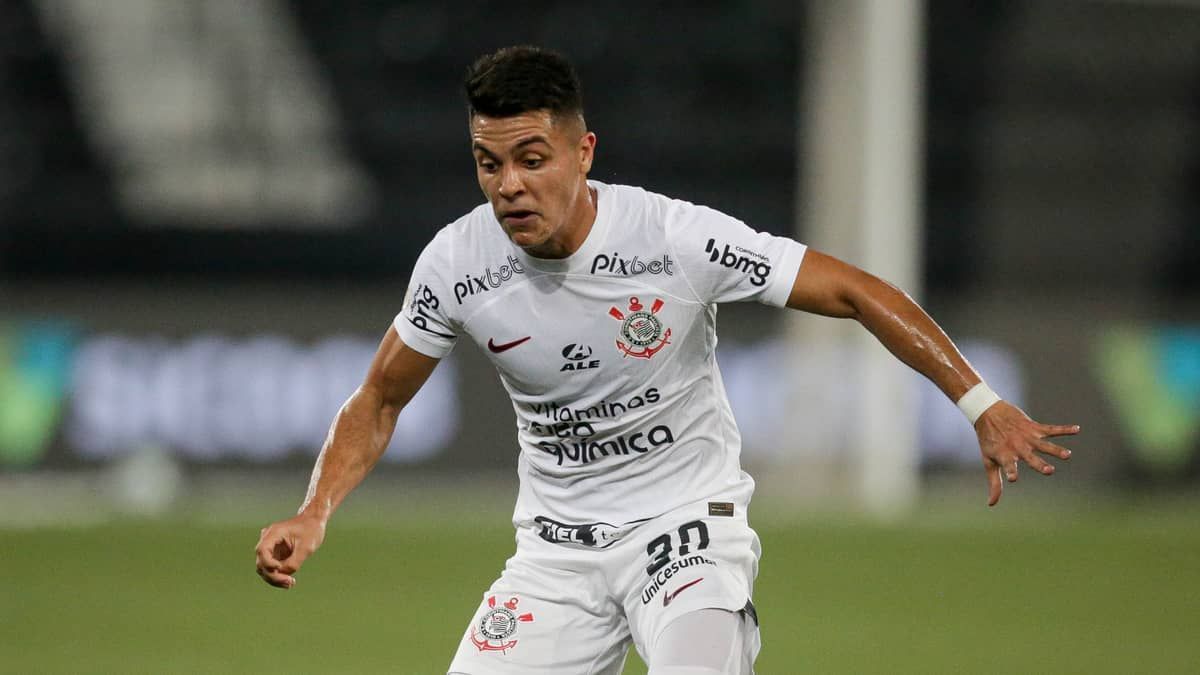 Próximo de deixar o Corinthians, Roni fica fora de jogo-treino no CT