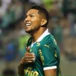 Vasco tenta vencer concorrência do Atlético pela contratação de Rony, do Palmeiras
