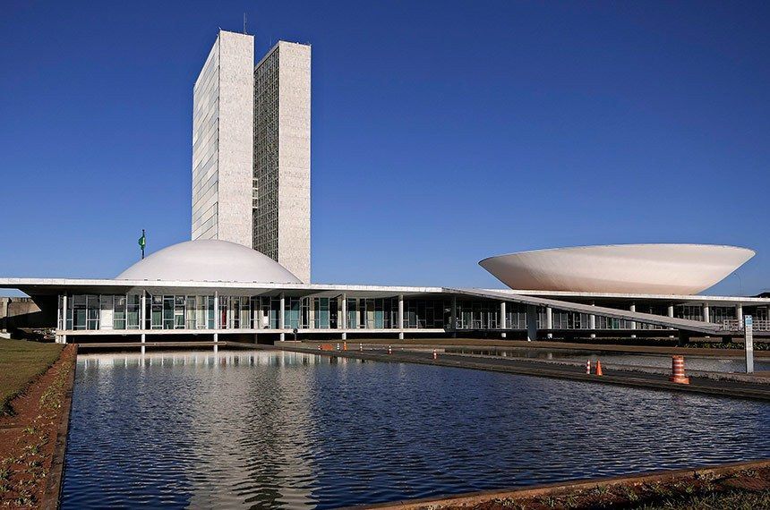 Trinta dos 81 senadores assinam manifesto contra 'Ato Democracia Inabalada'