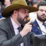 Rosa Weber manda à PGR pedido de líder do PT para investigar Zé Trovão por discurso de ódio contra Lula