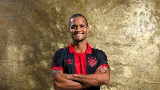 Rosales, novo lateral do Sport