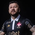 Poupado visando o clássico, Rossi vira problema no Vasco pelo Brasileiro