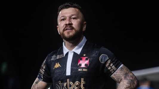 Rossi deve desfalcar o Vasco no clássico contra o Flamengo, no domingo