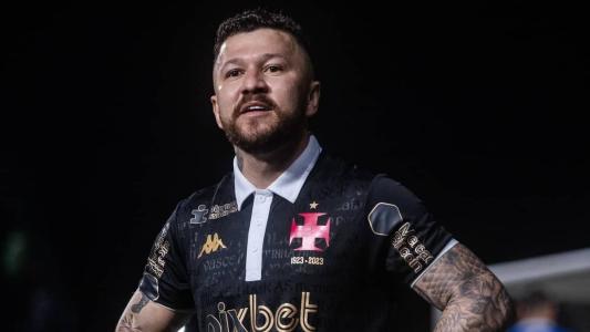 Rossi deve desfalcar o Vasco no clássico contra o Flamengo, no domingo
