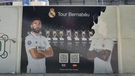 Rosto de Vini Jr é arrancado de pôster no Santiago Bernabéu