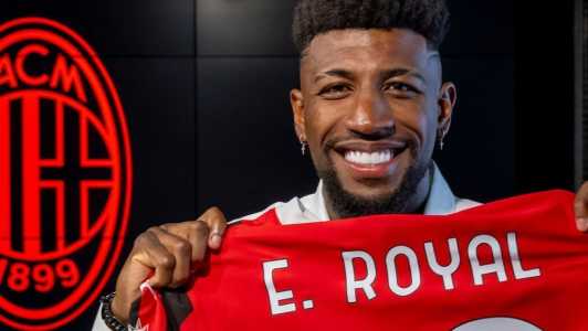 Emerson Royal na apresentação como reforço do Milan, em agosto de 2024