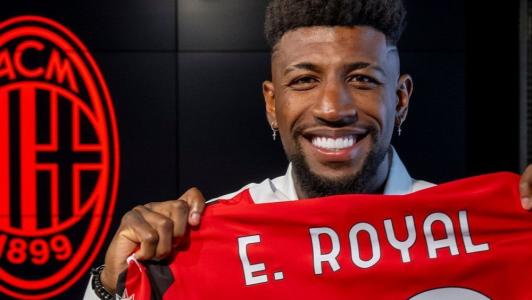 Emerson Royal na apresentação como reforço do Milan, em agosto de 2024
