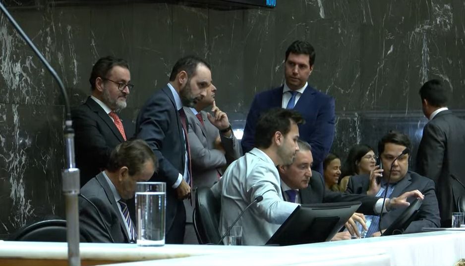 ALMG encerra reunião em plenário sem votar Regime de Recuperação Fiscal