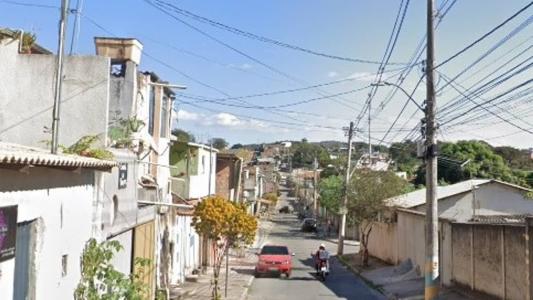 Rua Argélia, no bairro Petrovale