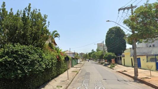 Rua Campo Formoso com  Rua Carmelita Prates da Silva