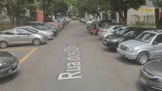 Rua dos Otoni, no bairro Santa Efigência, em Belo Horizonte