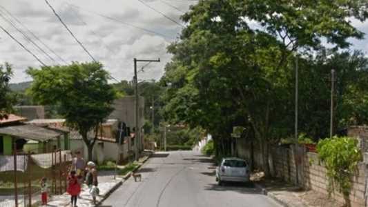 Rua Dr. Maurício Saliba, bairro Pingo D'Água em Betim.