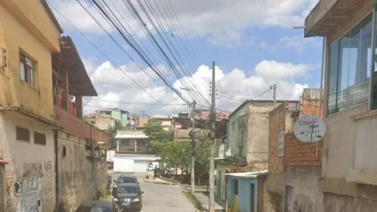 Rua Rio Tucuruí, 184, no bairro Santa Fé