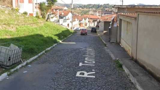 Rua Tombadouro em Cachoeira do Campo - OP
