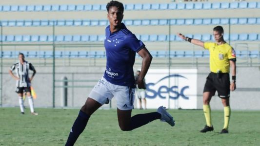 Ruan Índio marcou três gols em um clássico com o Atlético na Copa do Brasil Sub-17