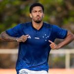 Juiz explica expulsão de zagueiro do Cruzeiro contra Atlético: 'Imitou galinha'