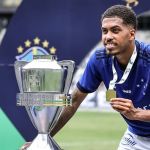 Promovido no Cruzeiro, zagueiro pensou em abandonar o futebol após lesão