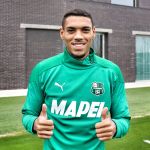 Zagueiro chega ao Brasil para assinar contrato e reforçar São Paulo